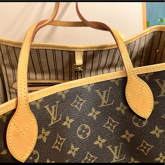 Louis Vuitton Neverfull mm - Picture 3 of 11